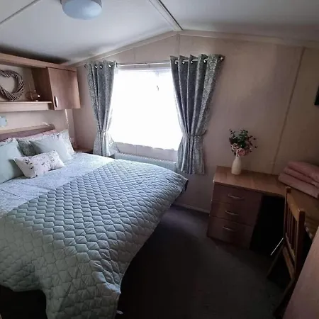 Spacious And Modern 3 Bedroom Doniford Bay Haven Caravan Park Static Caravan Watchet Exterior photo